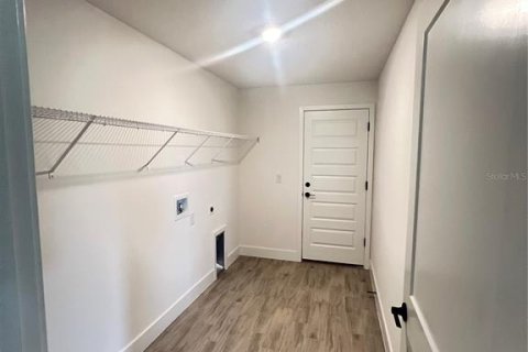 Casa en venta en Dade City, Florida, 4 dormitorios, 201.51 m2 № 2203979 - foto 6