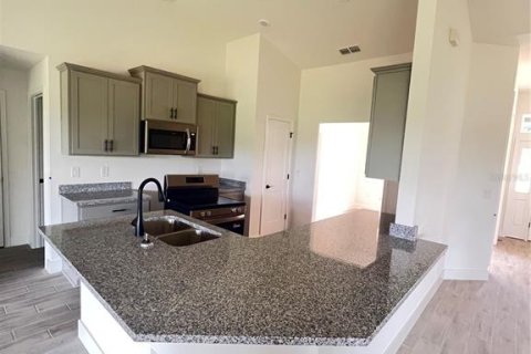 Casa en venta en Dade City, Florida, 4 dormitorios, 201.51 m2 № 2203979 - foto 10