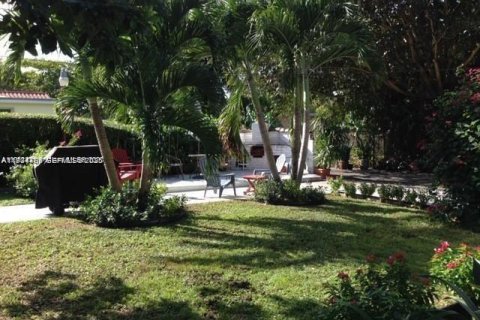 Casa en alquiler en Miami Shores, Florida, 3 dormitorios, 127.55 m2 № 1992951 - foto 8