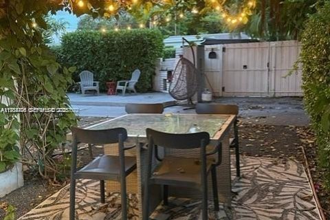 Casa en alquiler en Miami Shores, Florida, 3 dormitorios, 127.55 m2 № 1992951 - foto 5