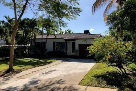 Casa en alquiler en Miami Shores, Florida, 3 dormitorios, 127.55 m2 № 1992951 - foto 2