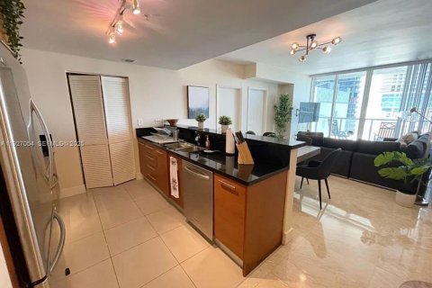 Condo in Miami, Florida, 2 bedrooms  № 1994092 - photo 14