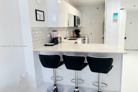 Copropriété à louer à Miami Beach, Floride: 1 chambre, 51.1 m2 № 2170329 - photo 5