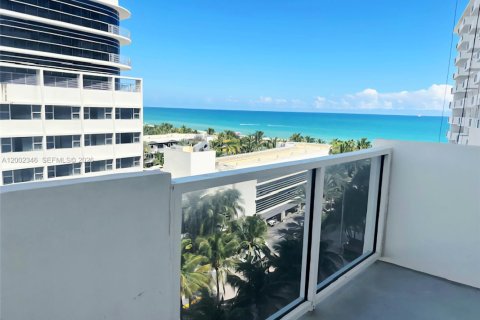 Copropriété à louer à Miami Beach, Floride: 1 chambre, 51.1 m2 № 2170329 - photo 22