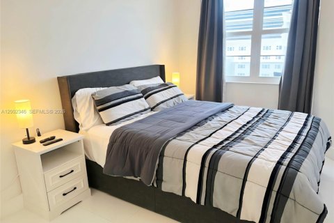 Copropriété à louer à Miami Beach, Floride: 1 chambre, 51.1 m2 № 2170329 - photo 11