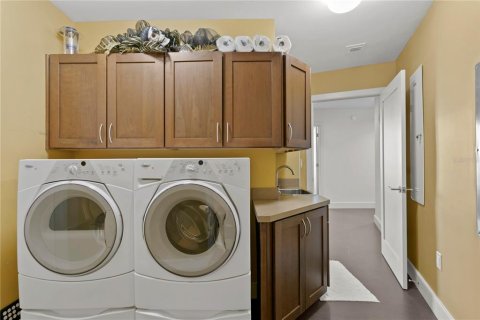 Снять в аренду кондоминиум в Тампа, Флорида 4 комнаты, 307.79м2, № 1681457 - фото 30