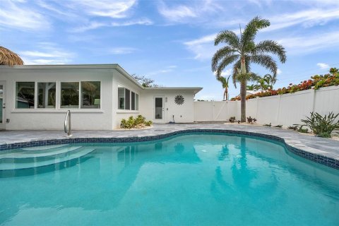 Villa ou maison à vendre à Holmes Beach, Floride: 3 chambres, 182.09 m2 № 1626995 - photo 23