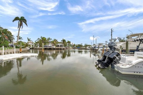 Villa ou maison à vendre à Holmes Beach, Floride: 3 chambres, 182.09 m2 № 1626995 - photo 11