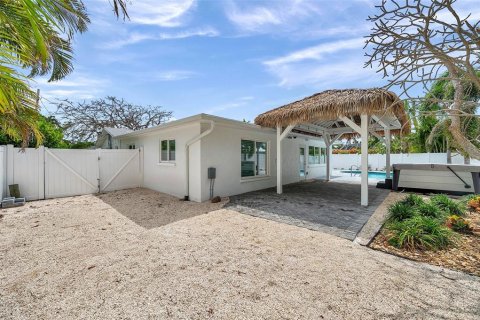 Villa ou maison à vendre à Holmes Beach, Floride: 3 chambres, 182.09 m2 № 1626995 - photo 17