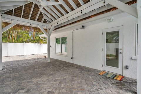 Villa ou maison à vendre à Holmes Beach, Floride: 3 chambres, 182.09 m2 № 1626995 - photo 13