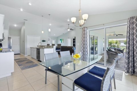 Villa ou maison à vendre à Rotonda, Floride: 3 chambres, 187.85 m2 № 2425335 - photo 16