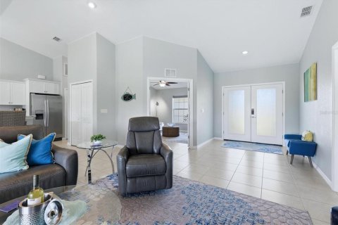 Villa ou maison à vendre à Rotonda, Floride: 3 chambres, 187.85 m2 № 2425335 - photo 11