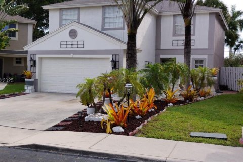 House in Sunrise, Florida 3 bedrooms, 209.68 sq.m. № 1758528 - photo 2