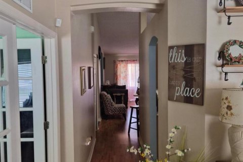 House in Palm Bay, Florida 4 bedrooms, 150.59 sq.m. № 2088014 - photo 8