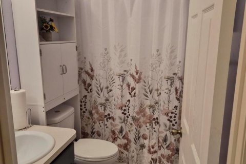 House in Palm Bay, Florida 4 bedrooms, 150.59 sq.m. № 2088014 - photo 20