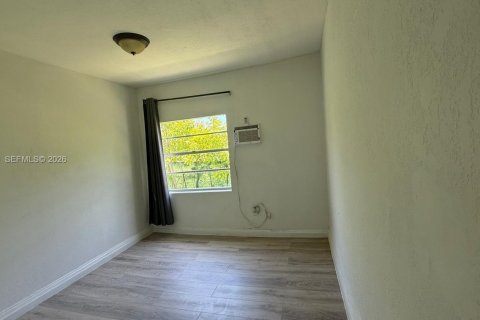 Villa ou maison à louer à Miami, Floride: 3 chambres, 106.28 m2 № 2289353 - photo 6