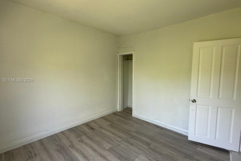 Villa ou maison à louer à Miami, Floride: 3 chambres, 106.28 m2 № 2289353 - photo 5
