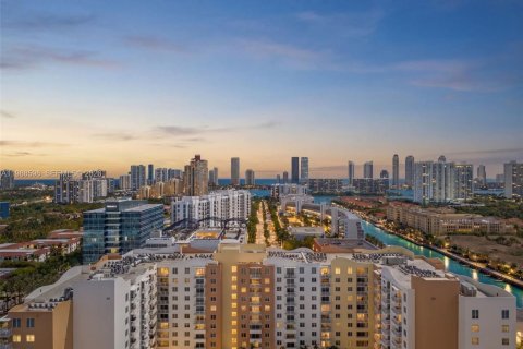 Copropriété à vendre à Aventura, Floride: 2 chambres, 98.57 m2 № 2050693 - photo 2