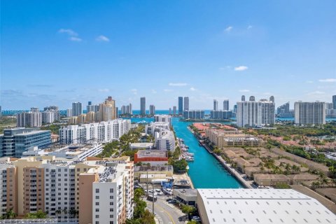 Copropriété à vendre à Aventura, Floride: 2 chambres, 98.57 m2 № 2050693 - photo 3