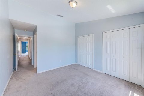 Townhouse in Brandon, Florida 2 bedrooms, 138.98 sq.m. № 1765688 - photo 24