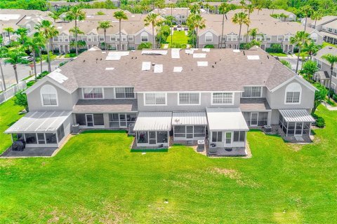 Townhouse in Brandon, Florida 2 bedrooms, 138.98 sq.m. № 1765688 - photo 30