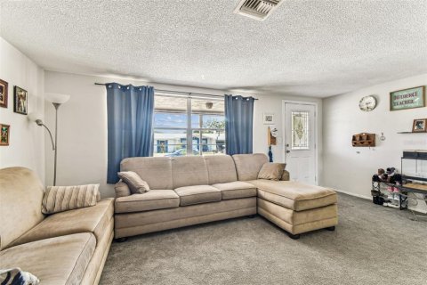 Villa ou maison à vendre à Port Richey, Floride: 4 chambres, 139.91 m2 № 1690777 - photo 2