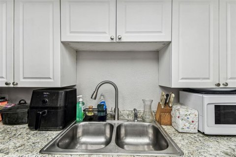 Villa ou maison à vendre à Port Richey, Floride: 4 chambres, 139.91 m2 № 1690777 - photo 21