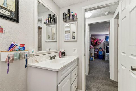 Villa ou maison à vendre à Port Richey, Floride: 4 chambres, 139.91 m2 № 1690777 - photo 14
