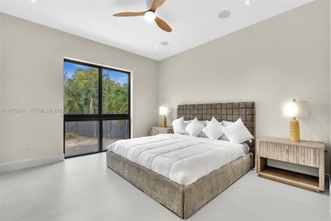 Villa ou maison à vendre à North Bay Village, Floride: 5 chambres, 410.63 m2 № 2355218 - photo 30