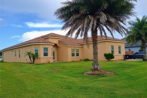 Villa ou maison à vendre à Melbourne, Floride: 6 chambres, 300.82 m2 № 2224411 - photo 3