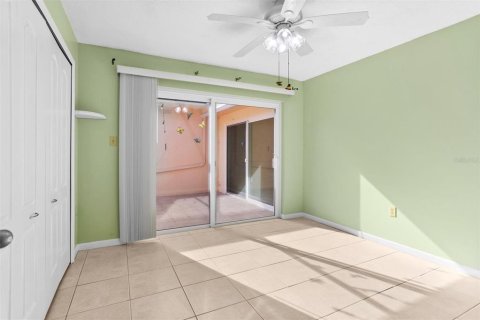 House in Pinellas Park, Florida 2 bedrooms, 93.92 sq.m. № 1723606 - photo 14