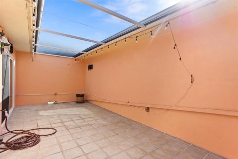 House in Pinellas Park, Florida 2 bedrooms, 93.92 sq.m. № 1723606 - photo 28