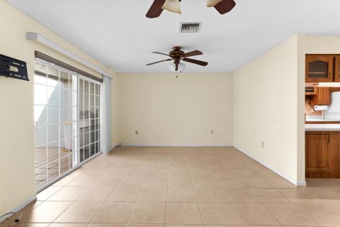House in Pinellas Park, Florida 2 bedrooms, 93.92 sq.m. № 1723606 - photo 21