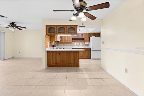House in Pinellas Park, Florida 2 bedrooms, 93.92 sq.m. № 1723606 - photo 29