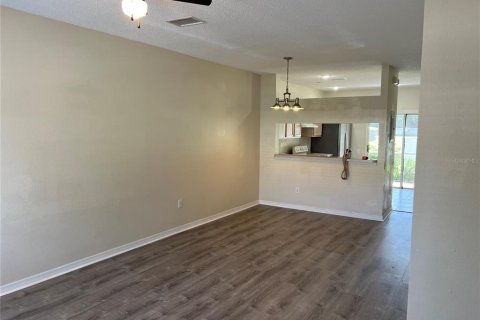 Townhouse in Wesley Chapel, Florida 2 bedrooms, 110 sq.m. № 1832868 - photo 4