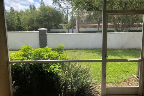 Townhouse in Wesley Chapel, Florida 2 bedrooms, 110 sq.m. № 1832868 - photo 12