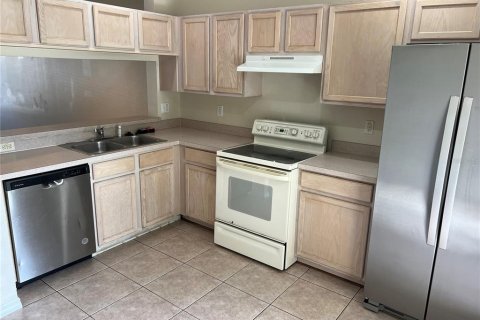Townhouse in Wesley Chapel, Florida 2 bedrooms, 110 sq.m. № 1832868 - photo 8