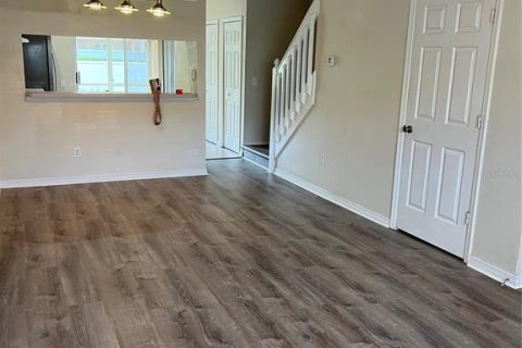 Townhouse in Wesley Chapel, Florida 2 bedrooms, 110 sq.m. № 1832868 - photo 5