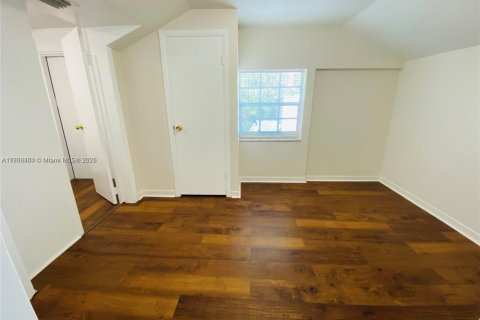 Terreno en venta en Hollywood, Florida № 1691339 - foto 24