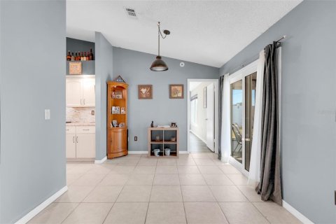 Villa ou maison à vendre à Kissimmee, Floride: 4 chambres, 175.59 m2 № 2145562 - photo 15