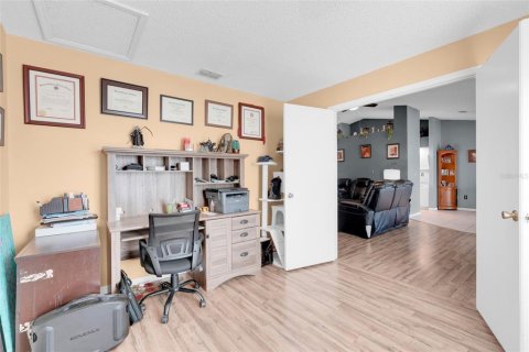Villa ou maison à vendre à Kissimmee, Floride: 4 chambres, 175.59 m2 № 2145562 - photo 14