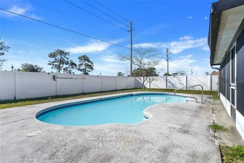 Villa ou maison à vendre à Kissimmee, Floride: 4 chambres, 175.59 m2 № 2145562 - photo 5