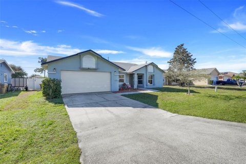 Villa ou maison à vendre à Kissimmee, Floride: 4 chambres, 175.59 m2 № 2145562 - photo 7