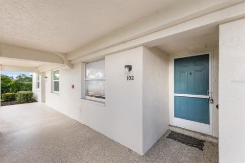 Condo in Bradenton, Florida, 2 bedrooms  № 1916955 - photo 4
