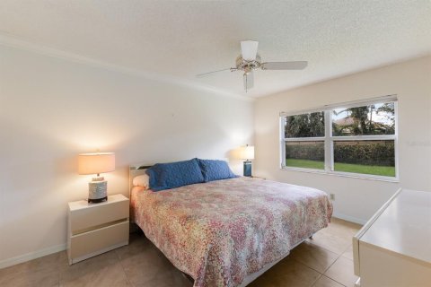 Condo in Bradenton, Florida, 2 bedrooms  № 1916955 - photo 17