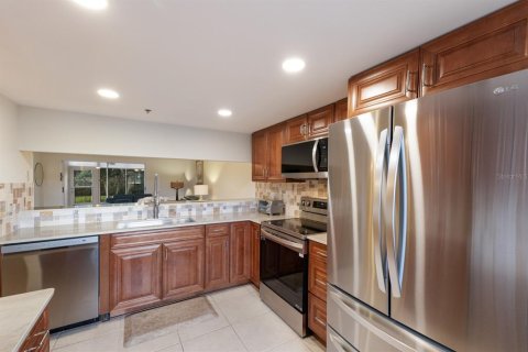 Condo in Bradenton, Florida, 2 bedrooms  № 1916955 - photo 8