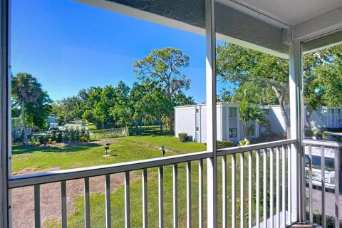 Condo in Bradenton, Florida, 2 bedrooms № 2218030 - photo 24