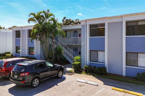 Condominio en Bradenton, Florida, 2 dormitorios № 2218030