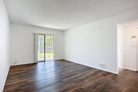 Condo in Bradenton, Florida, 2 bedrooms № 2218030 - photo 10