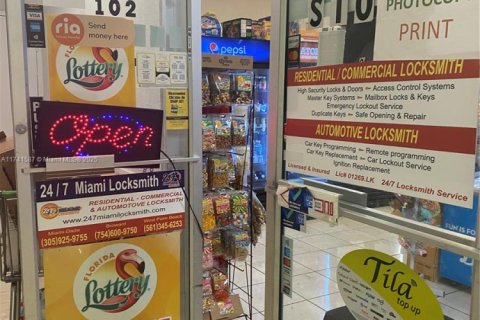 Condominio en venta en Miami, Florida, 1 dormitorio, 79.99 m2 № 2012608 - foto 22